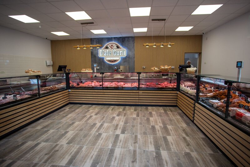 Carmangerie / bacanie angajeaza vanzatoare